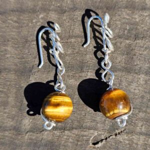 Aros Colgantes de Plata con Ojo de Tigre – Alambrismo Artesanal ✨