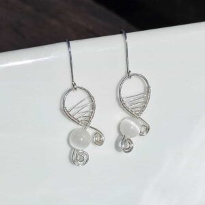 Aros de Plata con Selenita en Alambrismo Artesanal ✨🤍